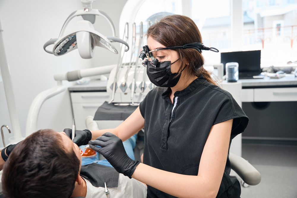 For those who want to enhance my smile, our Arlington dental team is here to provide tailored services, incorporating innovations in implant-supported dentures and addressing concerns about gum disease to help maintain good oral health with ease.